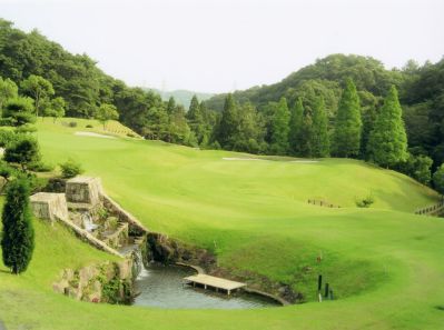 �i���J���g���[�N���u